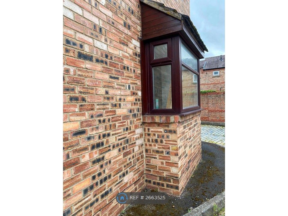 Property photo 3 of 15 Bay Window To Lounge