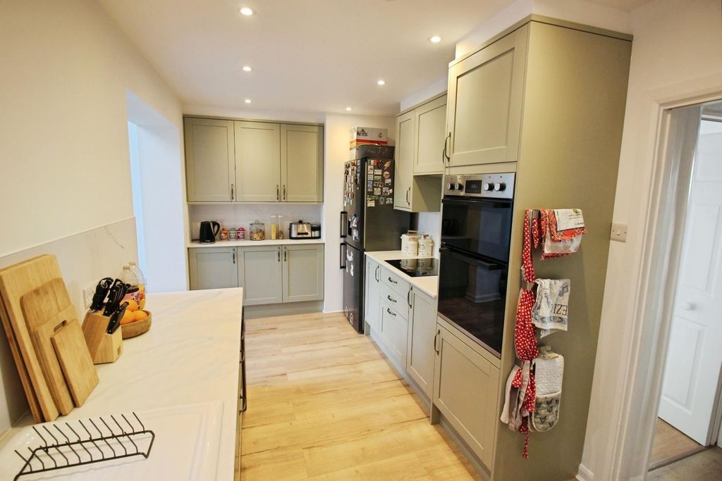 Property photo 3 of 21 F84Ca8E5-Img_5831.Jpg