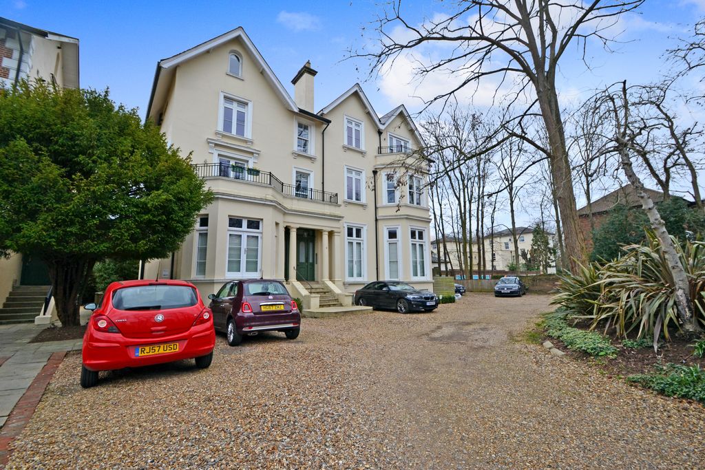 Property photo 1 of 7