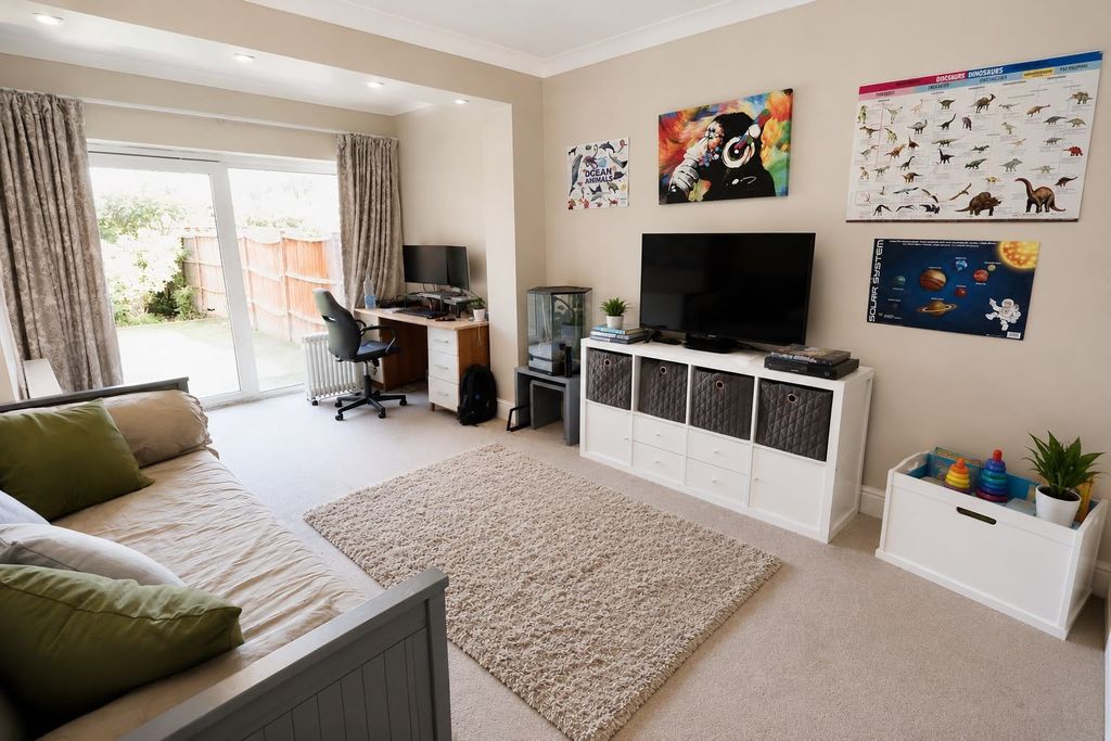Property photo 3 of 13