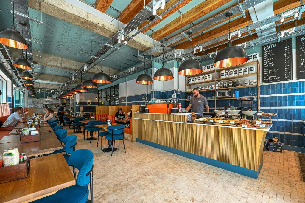 Property photo 3 of 12 Olbc468Bethnalgreenroad6.Jpg