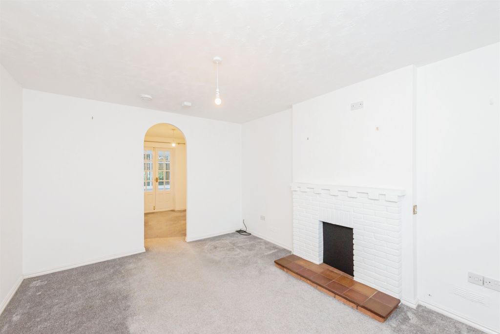 Property photo 3 of 21