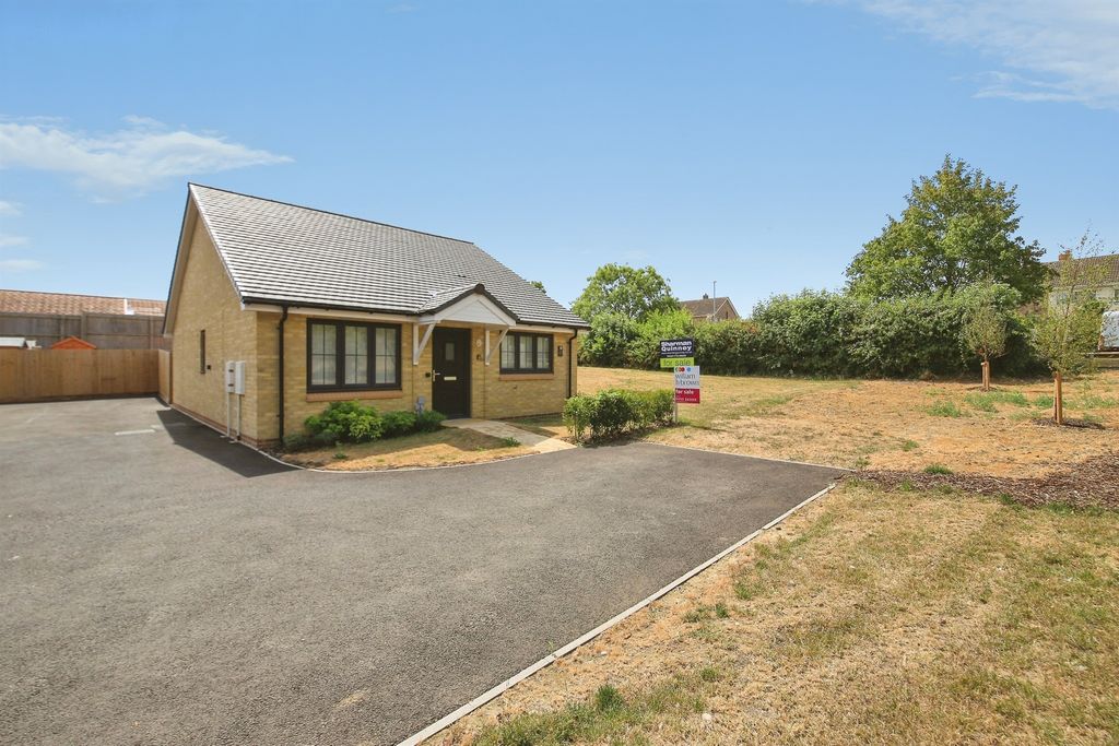Property photo 1 of 13