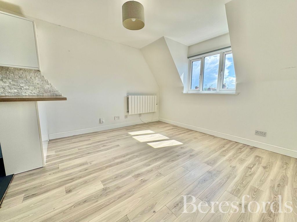 Property photo 3 of 11 Living Space View 1