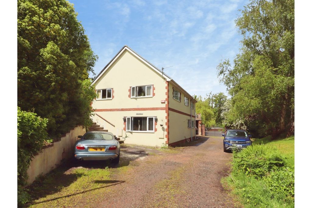 Property photo 1 of 30