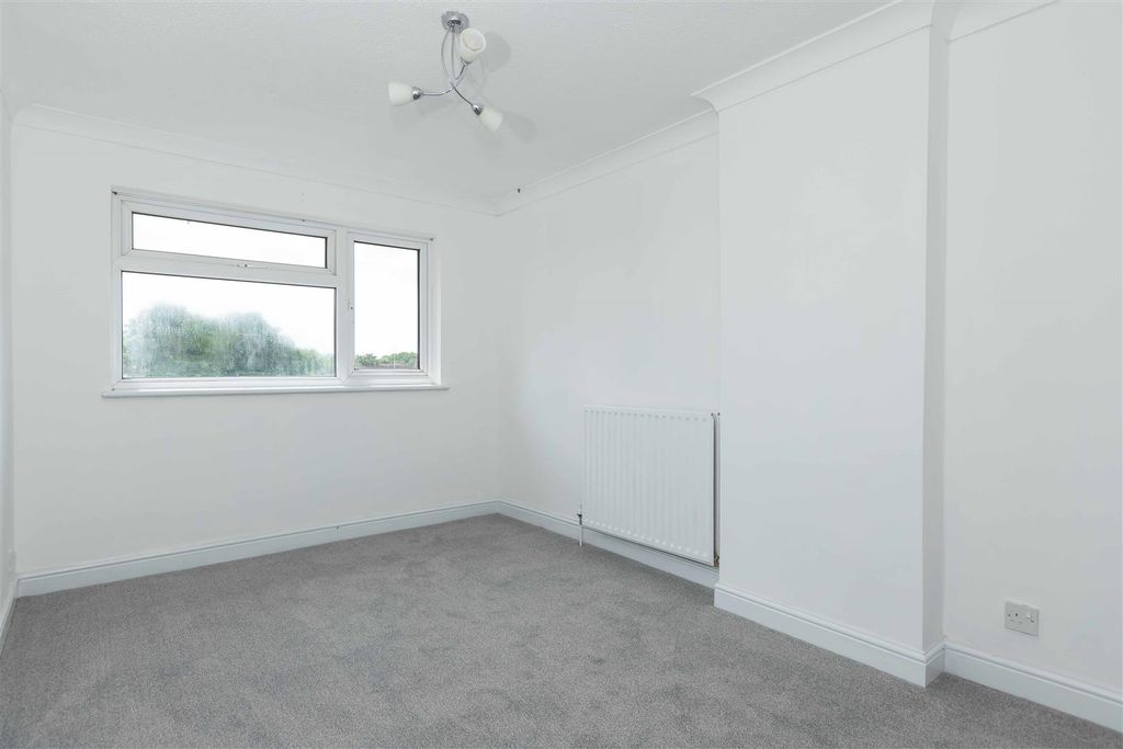 Property photo 2 of 16 20 The Pallant.Jpg