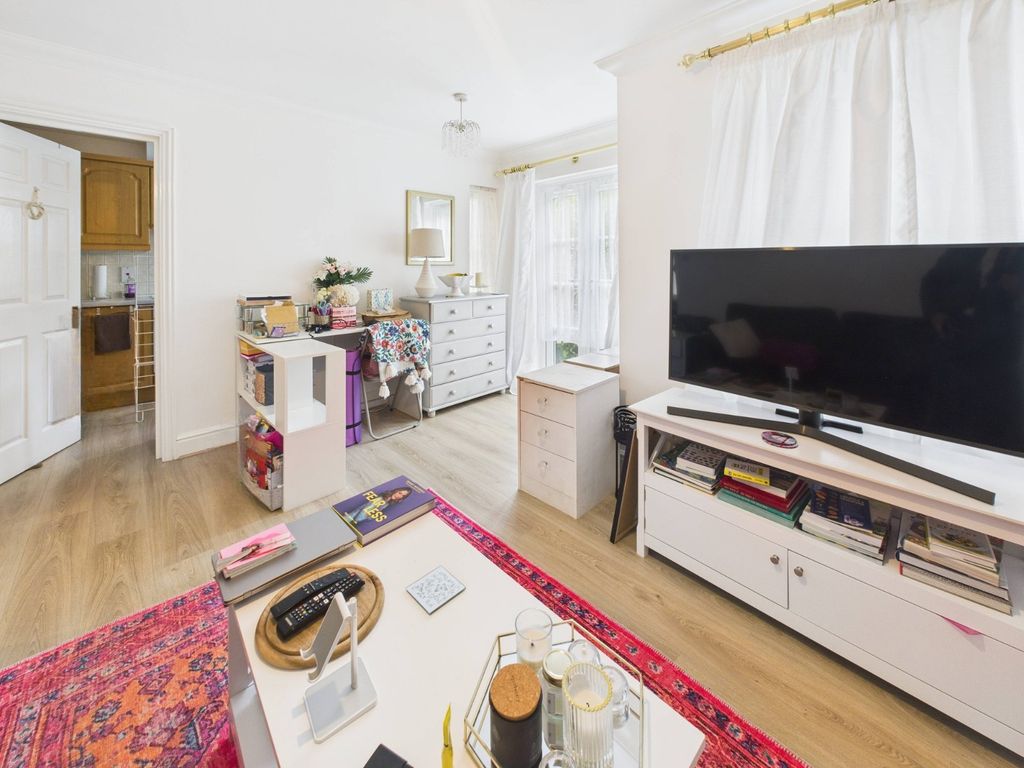 Property photo 2 of 10 Picture No. 03