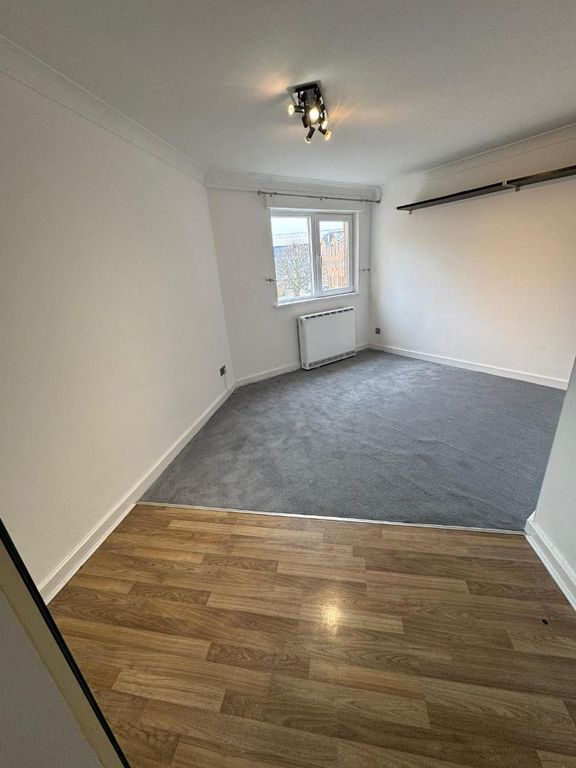 Property photo 3 of 6 Photo 3