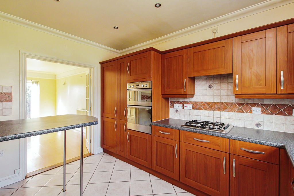 Property photo 2 of 18 Photography