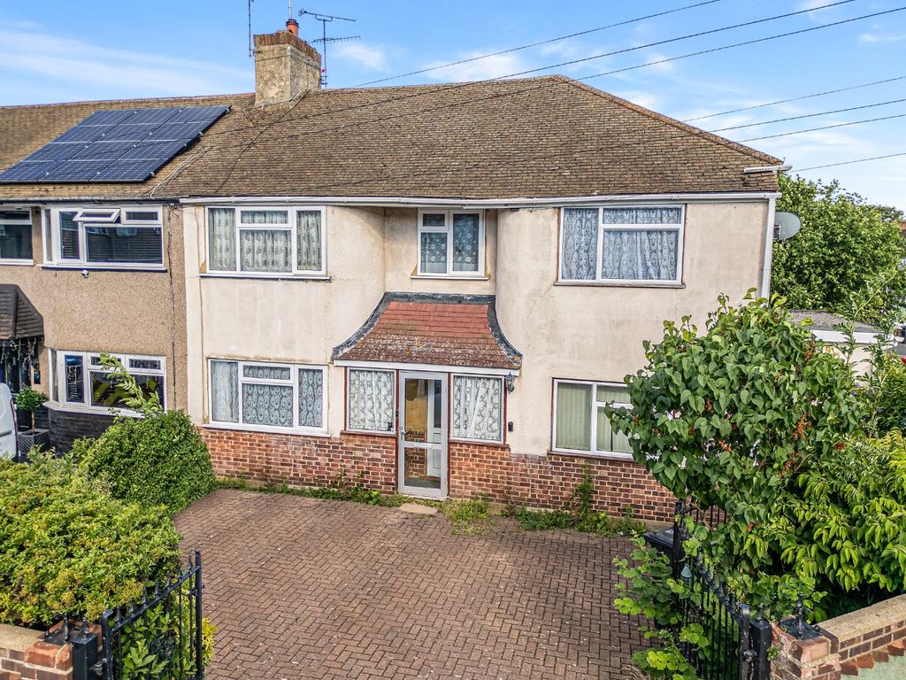 Property photo 1 of 27 5213400