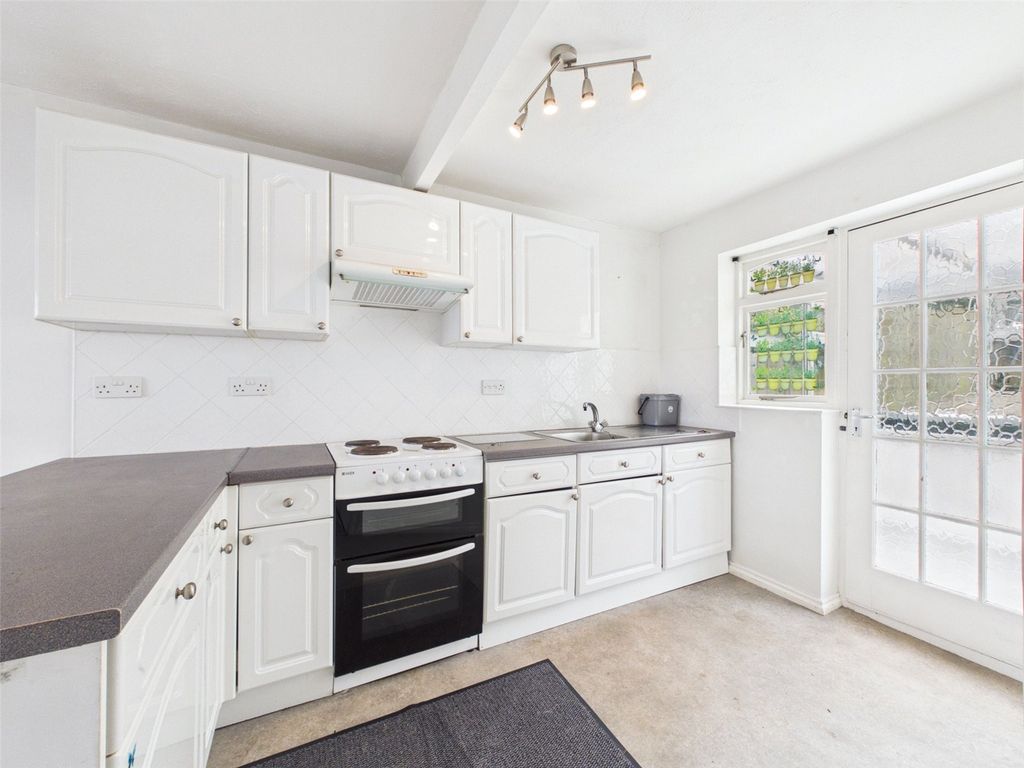 Property photo 2 of 12 Picture No. 24
