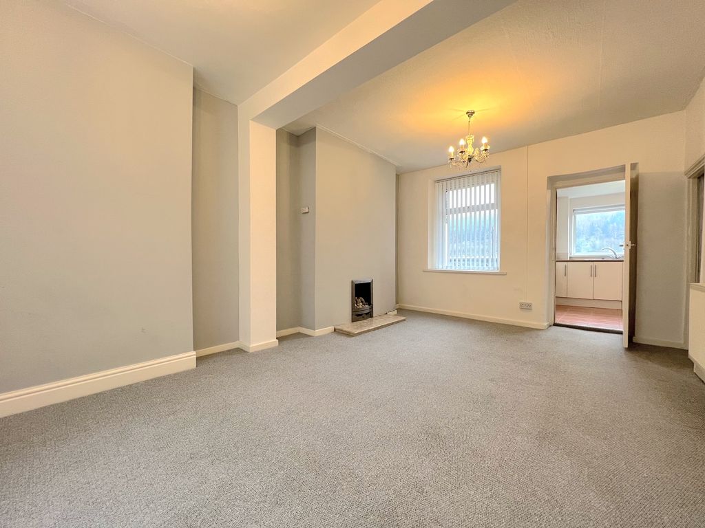 Property photo 3 of 8 Image
