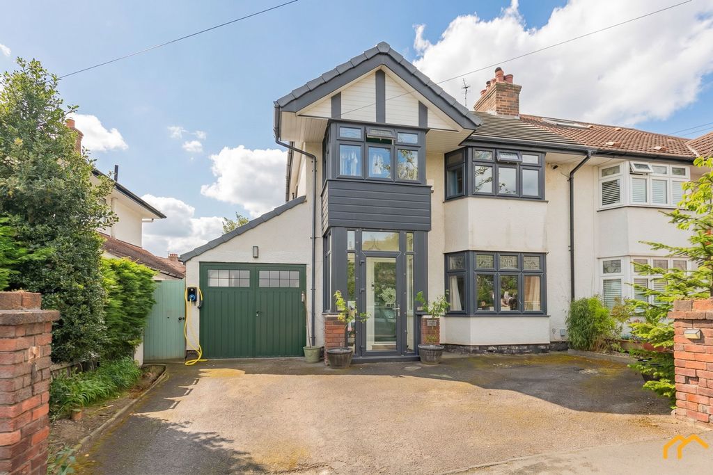 Property photo 1 of 31