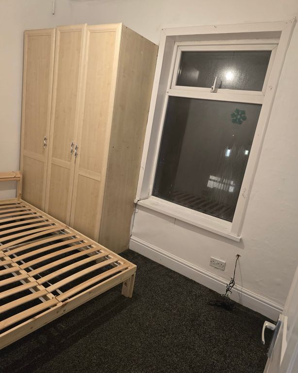 Property photo 2 of 3