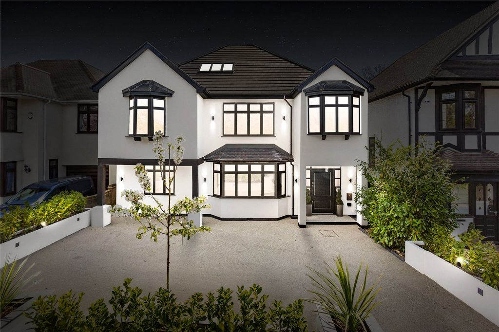 Property photo 1 of 40 Twilight Edit