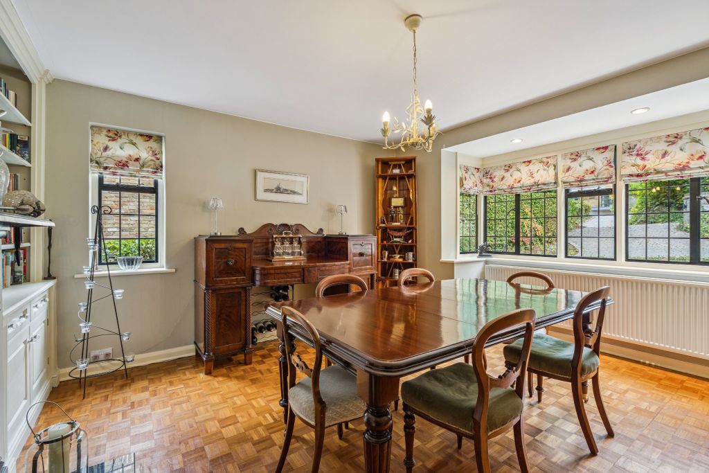 Property photo 3 of 15