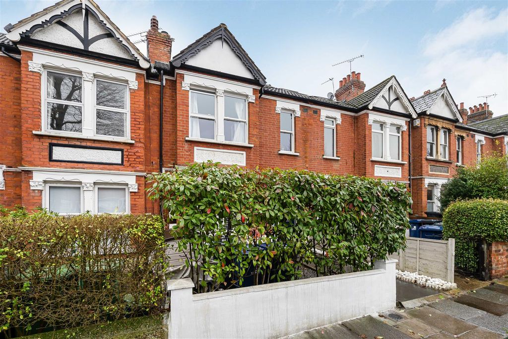 Property photo 1 of 12