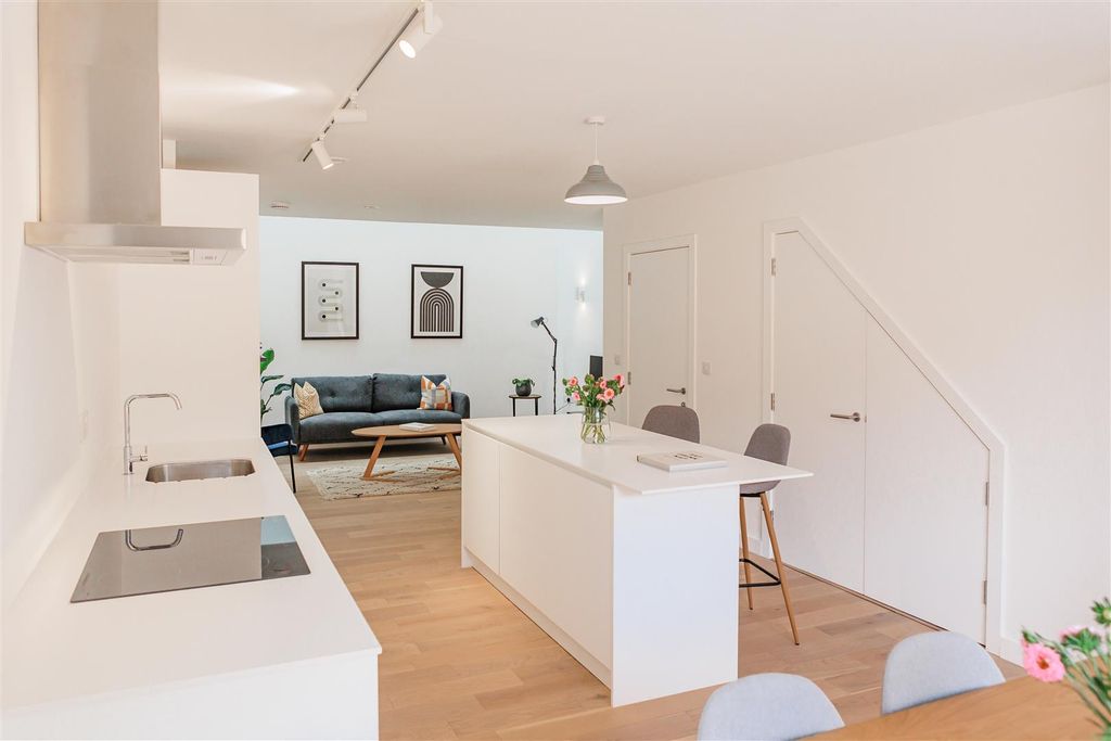 Property photo 1 of 16 Lwp_3713.Jpg