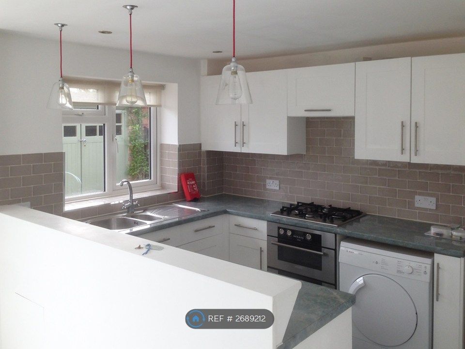 Property photo 2 of 10 Kitchen/Dining