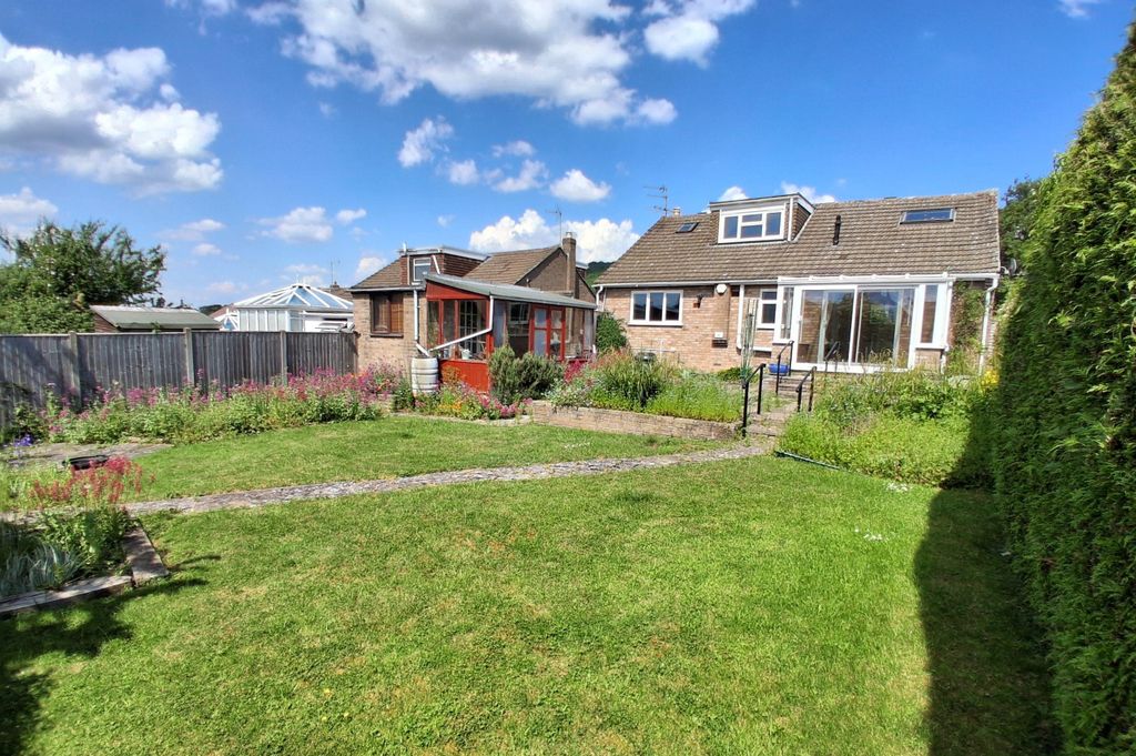 Property photo 2 of 8