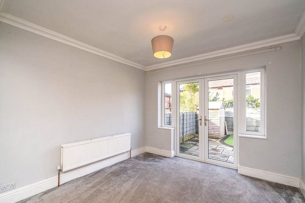 Property photo 3 of 8 Dining Room