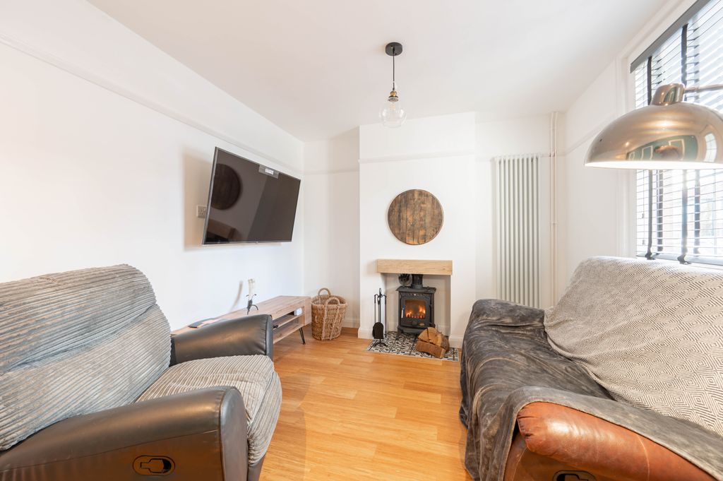 Property photo 3 of 13 Dsc_2757-Hdr