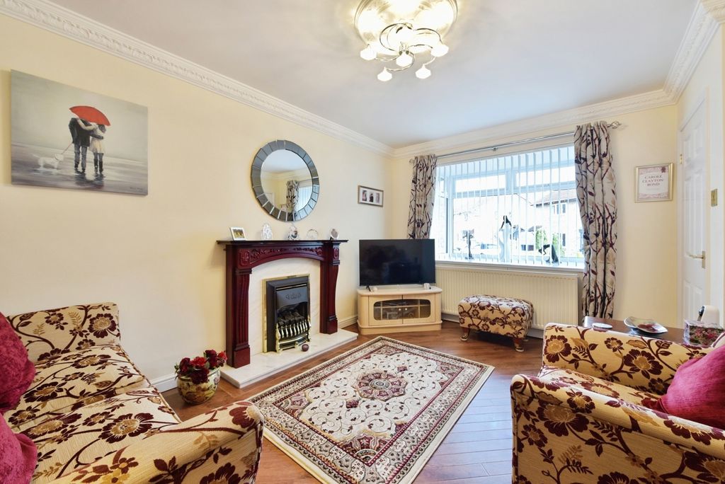 Property photo 3 of 16 Pbox-Img.Jpg