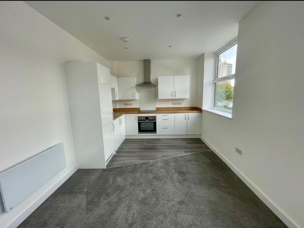 Property photo 3 of 5 Kitchen