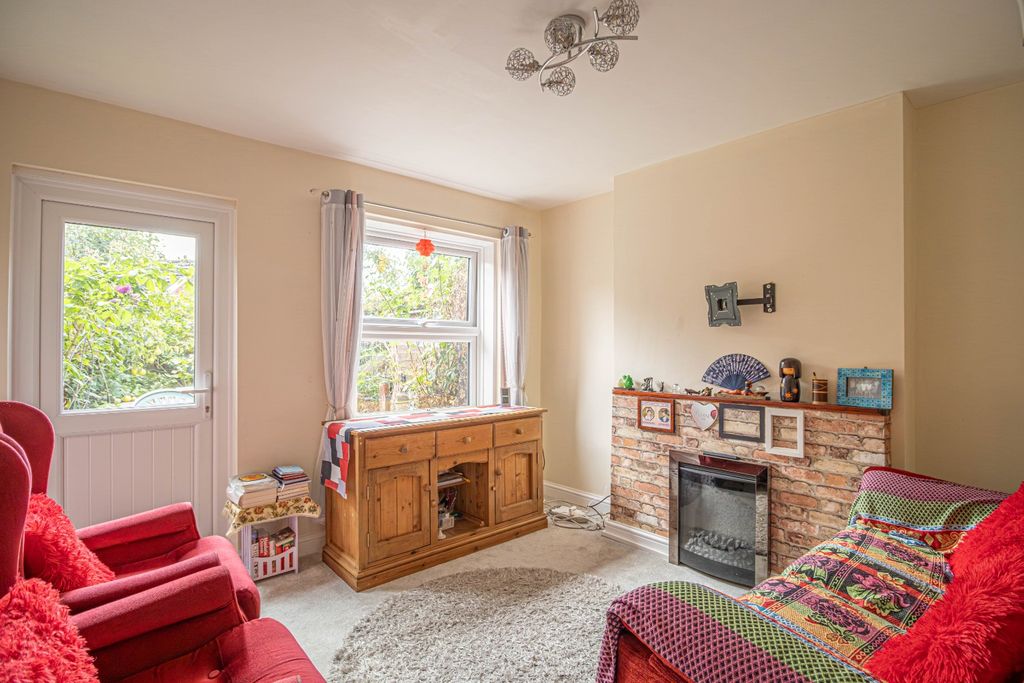 Property photo 2 of 13 5344853