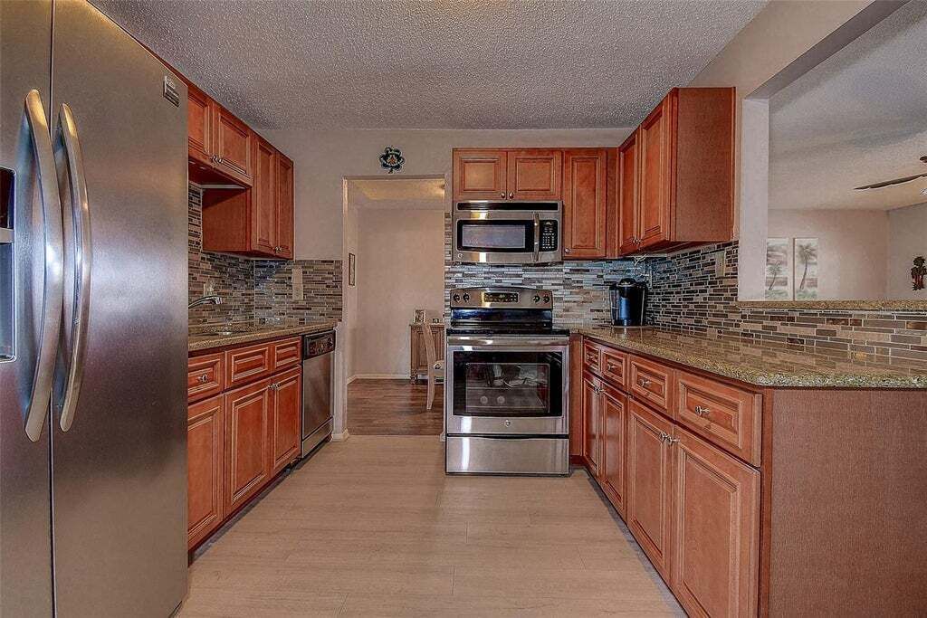Property photo 3 of 20 <Alttext/>