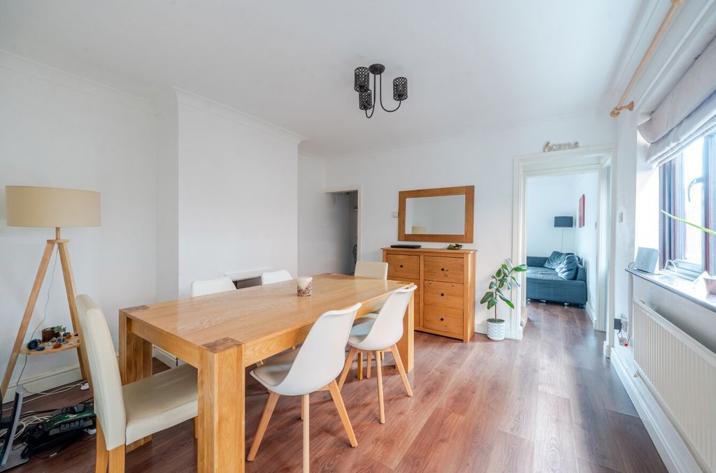 Property photo 3 of 17 1316285-16-68652B...