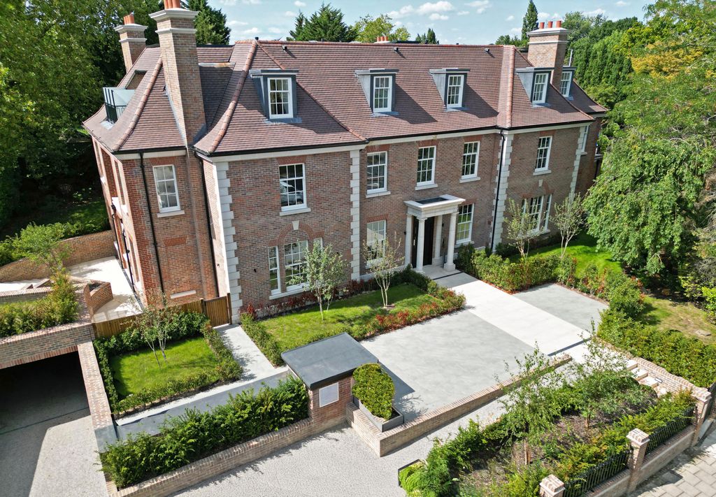 Property photo 1 of 15