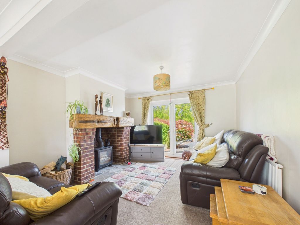 Property photo 2 of 18 5140093