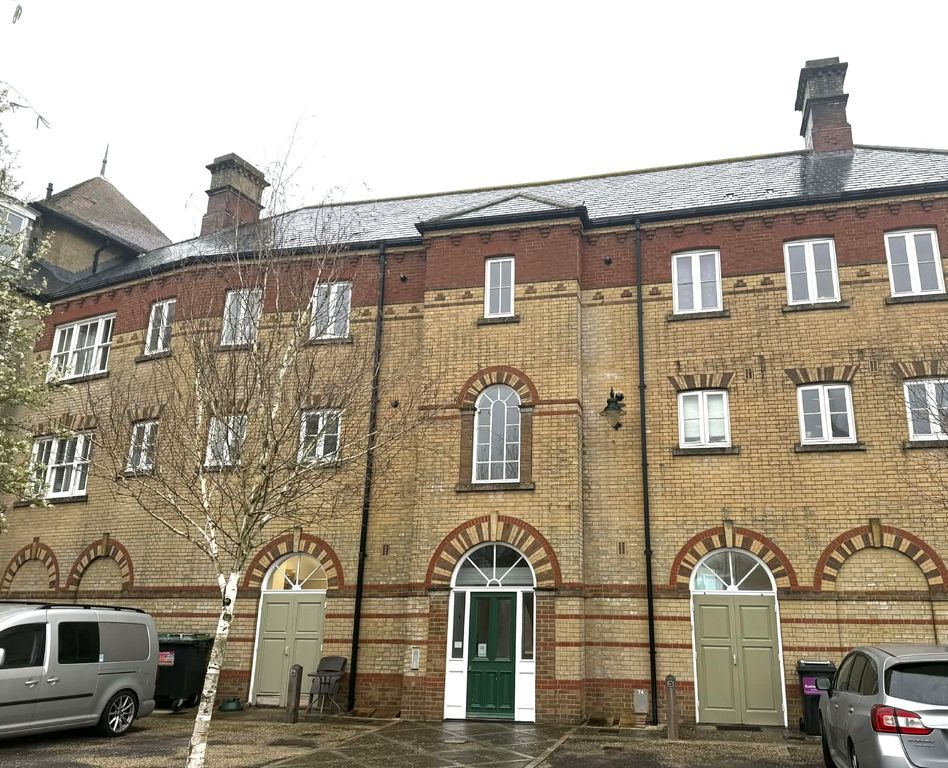 Property photo 2 of 3