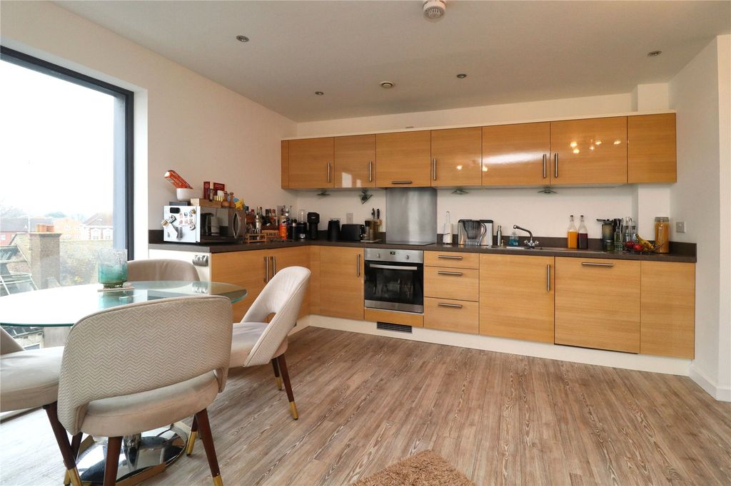 Property photo 2 of 12 Picture No. 09