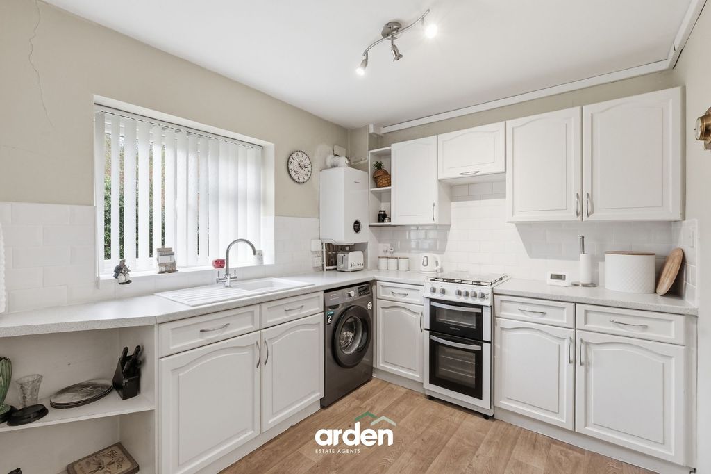 Property photo 2 of 9