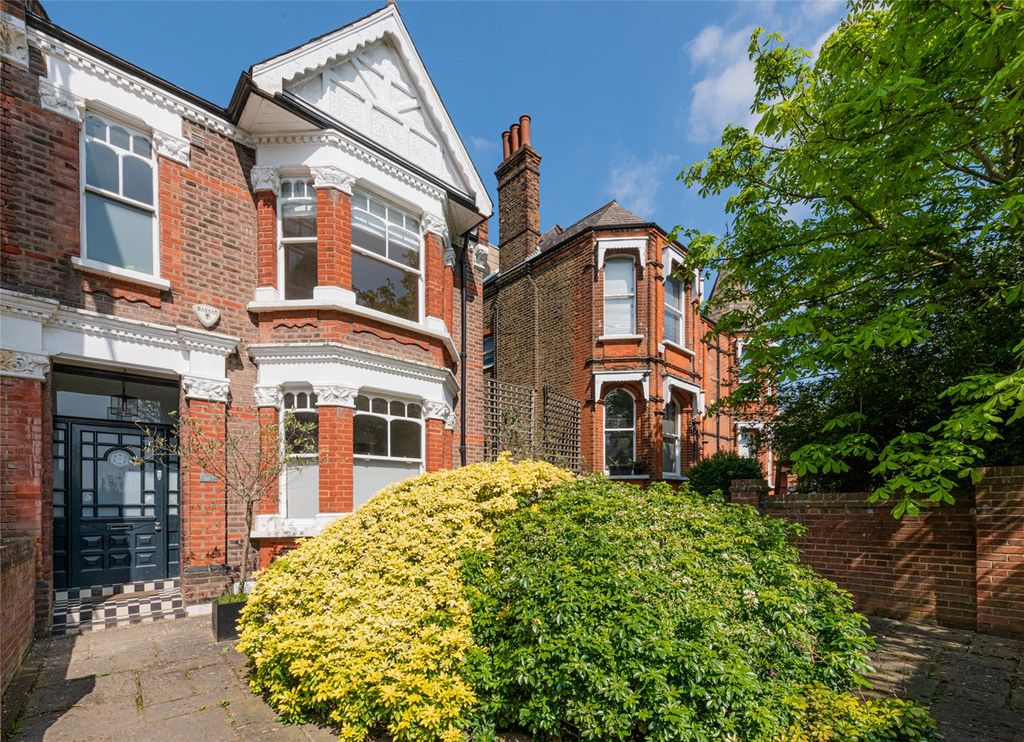 Property photo 3 of 16 Picture No. 25