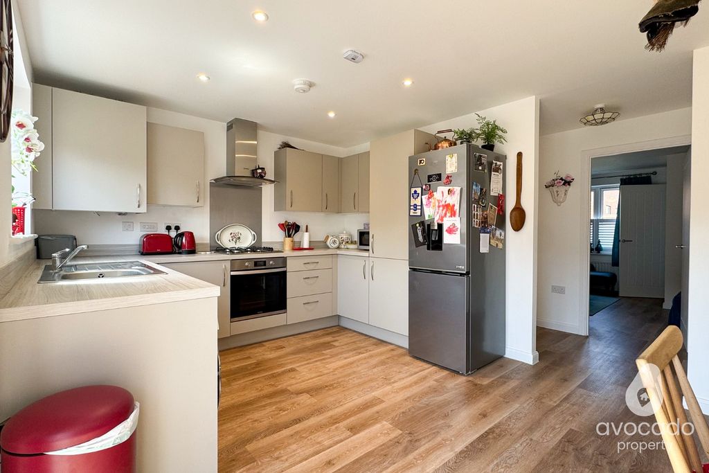 Property photo 2 of 16 4364194