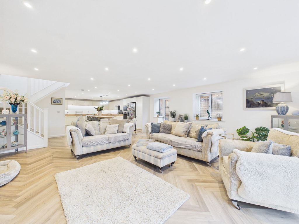Property photo 3 of 21 Open-Plan Living Dining Kitchen