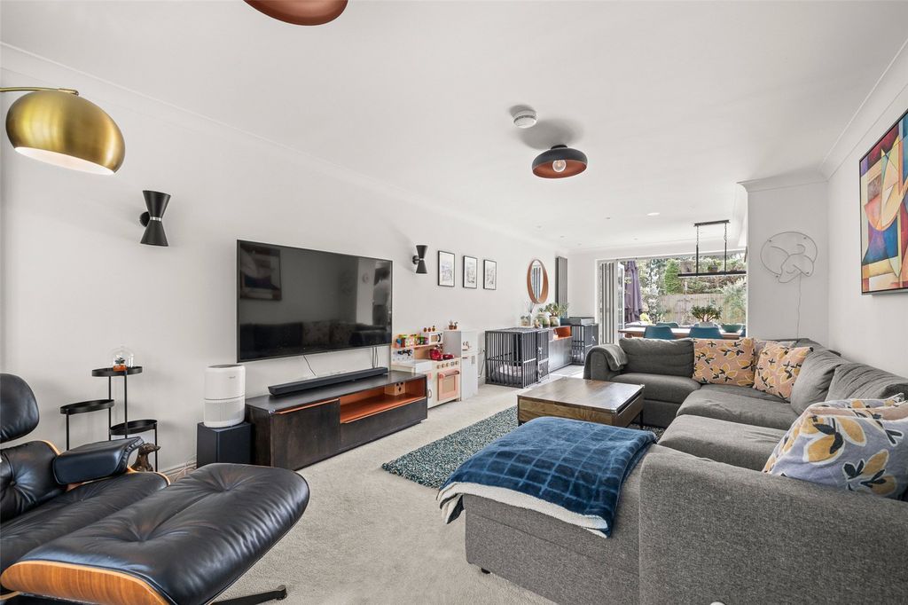 Property photo 2 of 22 Picture No. 14