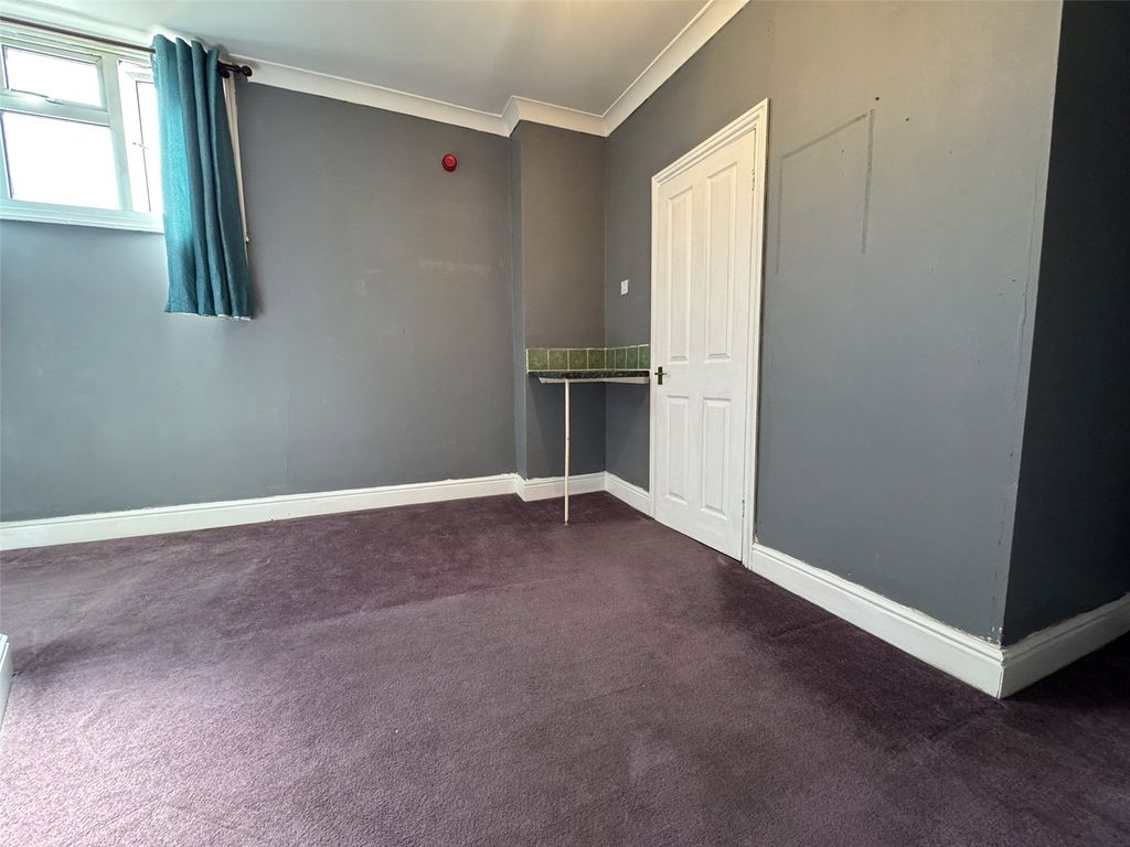 Property photo 2 of 7 Picture No. 05