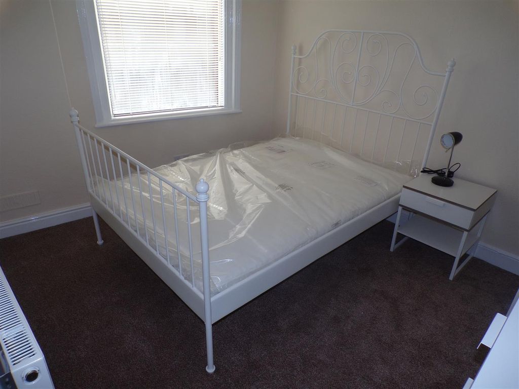 Property photo 2 of 9 100_2317.Jpg