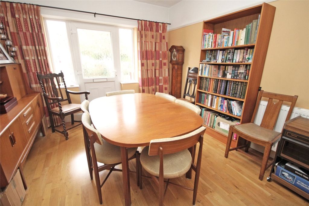 Property photo 3 of 14 Picture No. 01