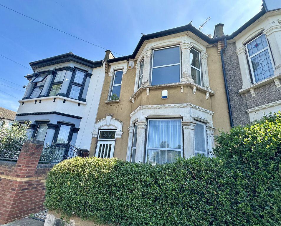 Property photo 2 of 15