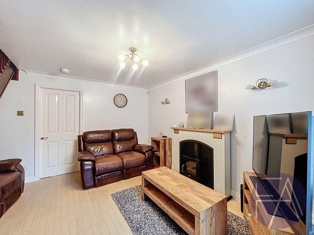 Property photo 2 of 15 4650632