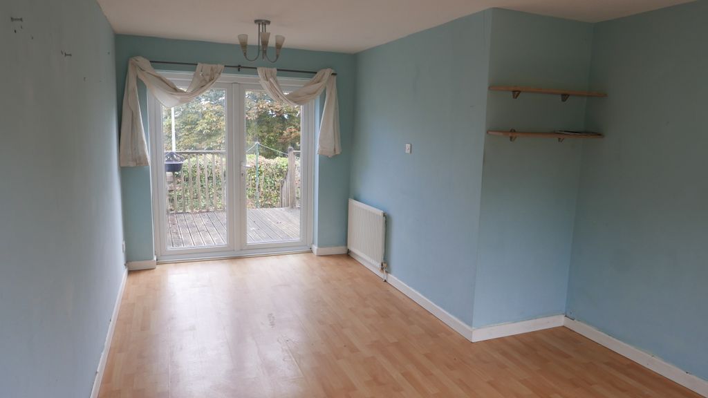 Property photo 3 of 13