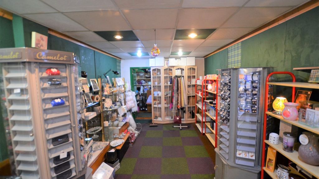 Property photo 3 of 5 Allied-Surveyors-23-High-Street-Dalkeith-Retail-04