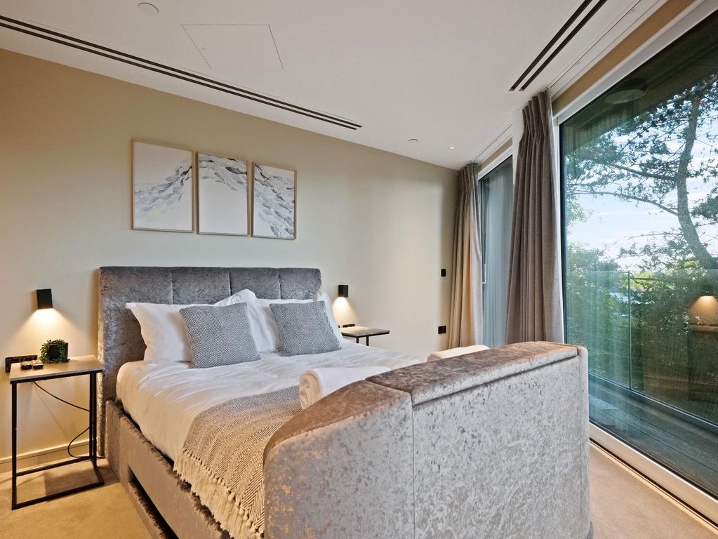 Additional image 9 of 3 bed flat for saleBanks Road, Poole BH13