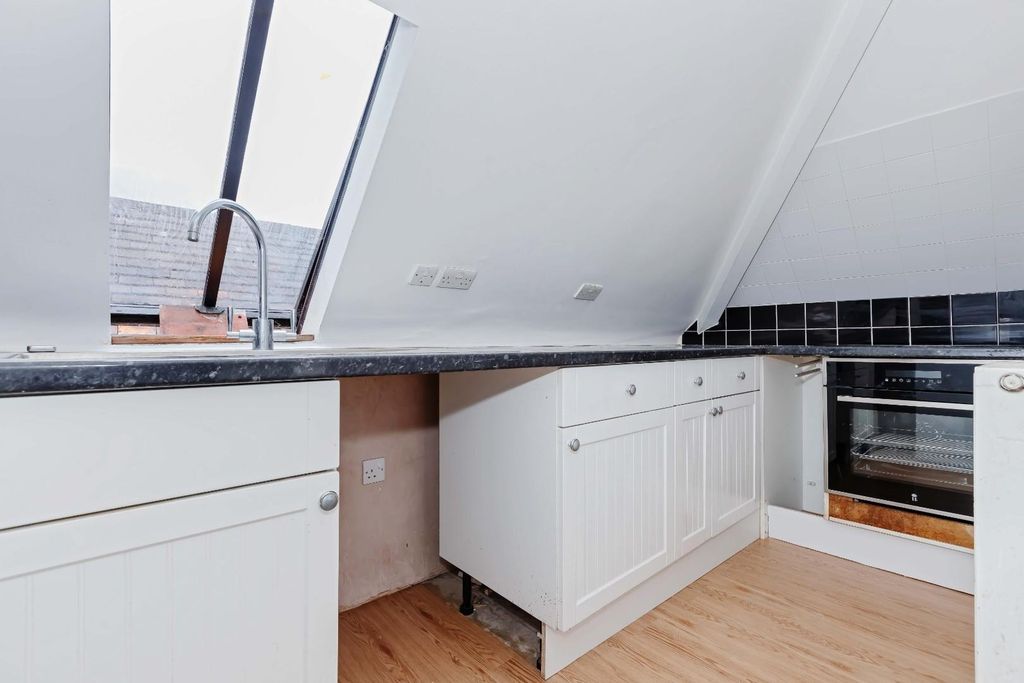 Property photo 3 of 18 The Sandrock_5.Jpg
