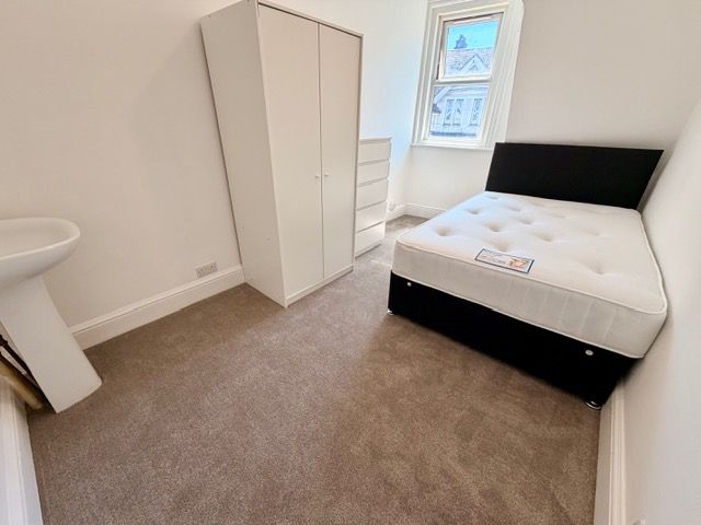 Property photo 1 of 13 Image